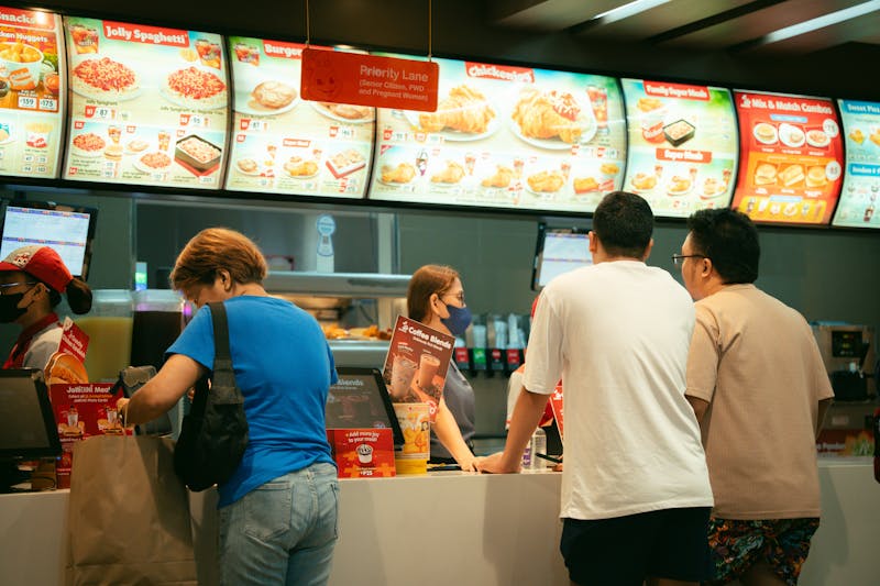 Wing Snob takeout and order counter